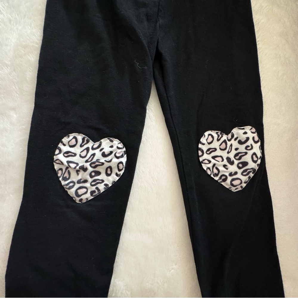 Kids Black Heart Patch Leggings